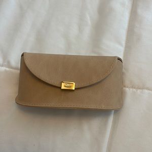 NWOT - Chloe Sunglasses Case kit
